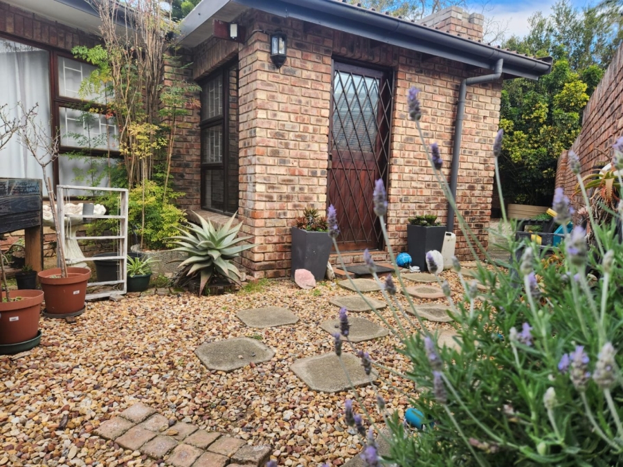 3 Bedroom Property for Sale in Loerie Park Western Cape